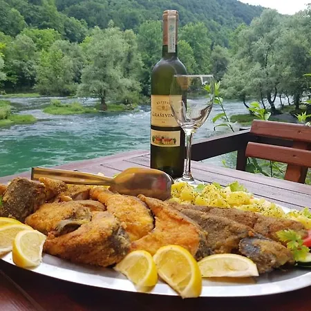 Apartman Stari Grad - Ostrozac Na Uni - Bihac Cazin Exterior photo